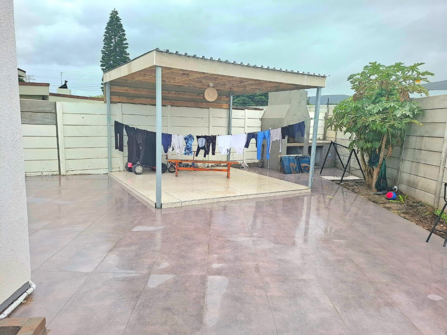 4 Bedroom Property for Sale in Welgelegen 3 Western Cape